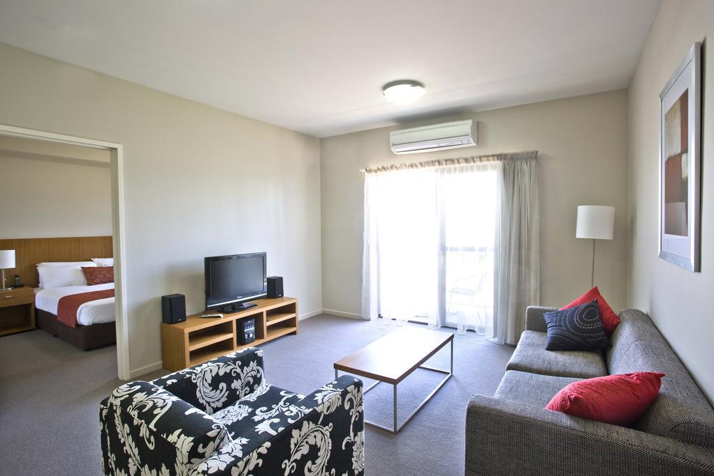Gladstone Downtown Central Apartment Hotel Official Exterior photo